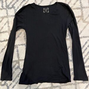 long sleeve slim fit thin black t-shirt
